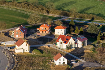 Drohnenaufname von Am Höhenweg in Kandel im Bundesland Rheinland-Pfalz, Deutschland