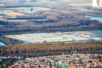 Insel Grün, Daimler-Logisticzentrum in Germersheim im Bundesland Rheinland-Pfalz, Deutschland
