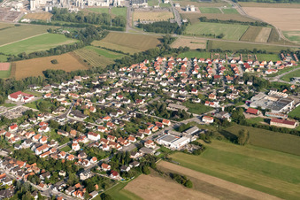 Beinheim im Bundesland Bas-Rhin, Frankreich von der Drohne aus gesehen