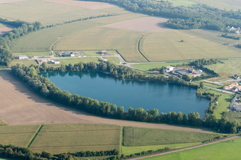 Rountzenheim im Bundesland Bas-Rhin, Frankreich von der Drohne aus gesehen