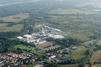 Schrägluftbild von Drusenheim im Bundesland Bas-Rhin, Frankreich