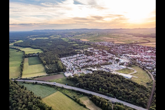 Siedlung Gartenstadt jenseits der A65 in Kandel im Bundesland Rheinland-Pfalz, Deutschland