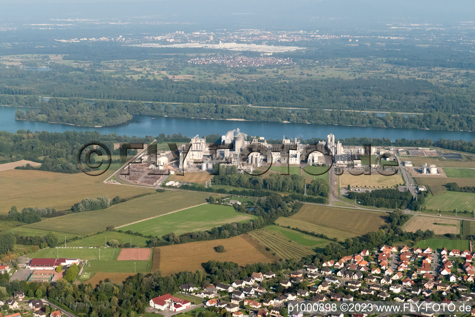 Beinheim im Bundesland Bas-Rhin, Frankreich von einer Drohne aus