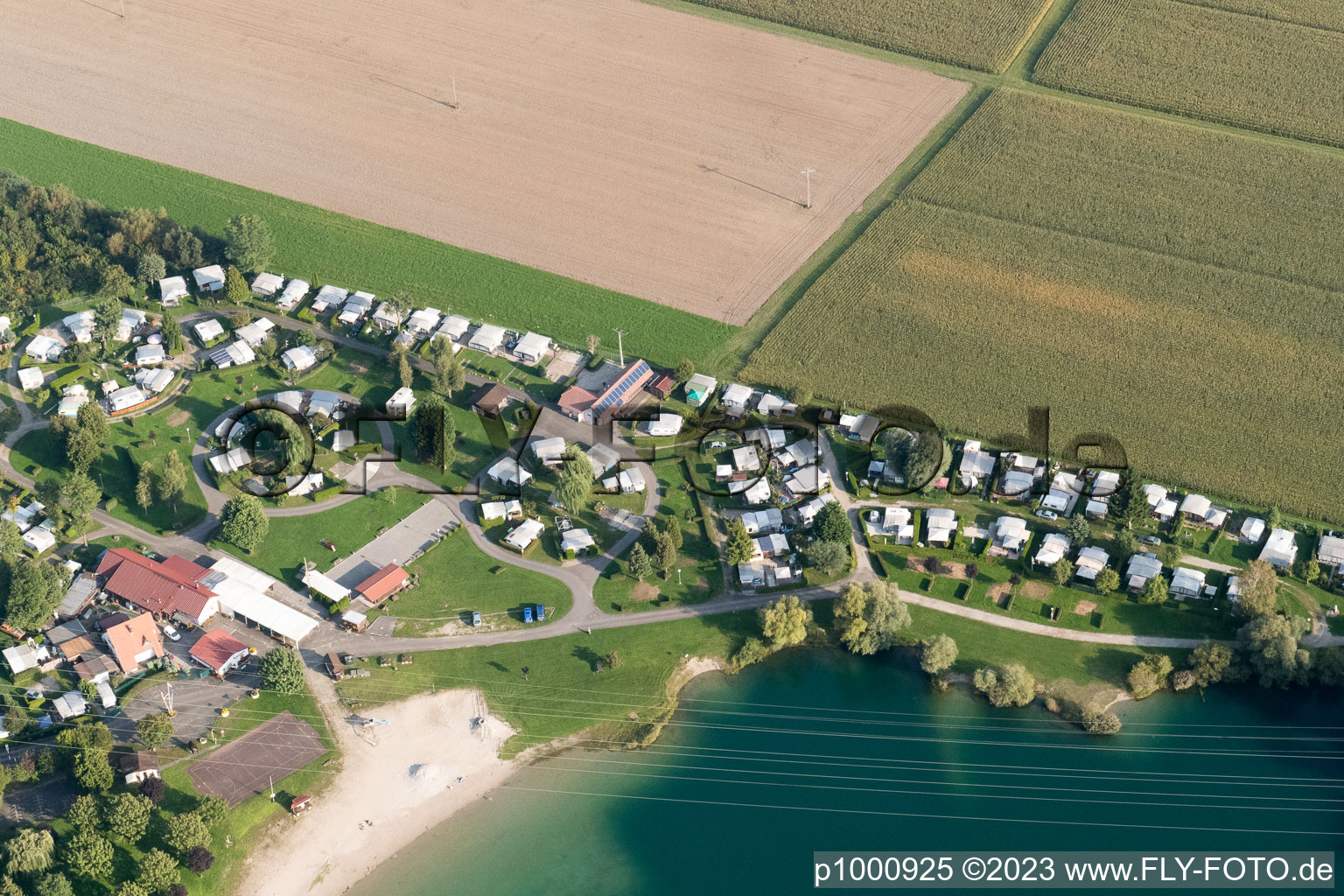 Luftbild von Roeschwoog, Camping in Rœschwoog im Bundesland Bas-Rhin, Frankreich