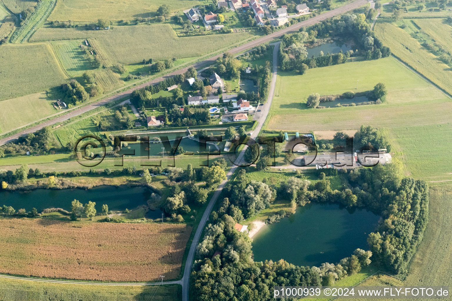Drohnenaufname von Drusenheim im Bundesland Bas-Rhin, Frankreich