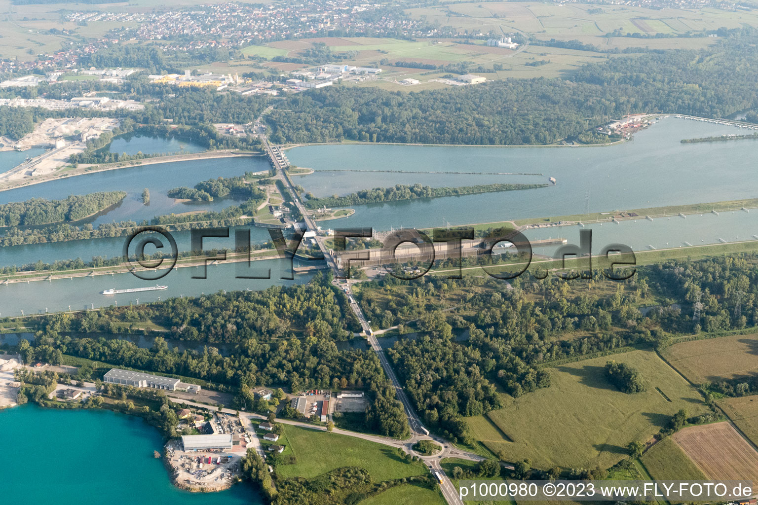 Luftaufnahme von Gambsheim, Schleuse bei Freistett im Bundesland Bas-Rhin, Frankreich