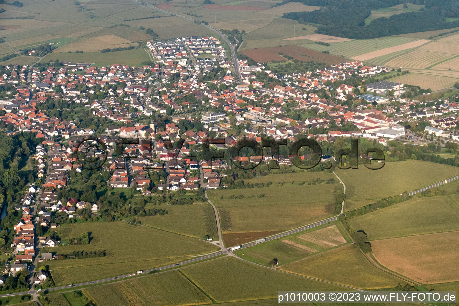 Drohnenaufname von Ortsteil Freistett in Rheinau im Bundesland Baden-Württemberg, Deutschland
