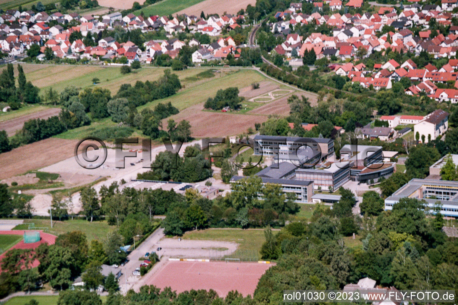 Kandel IGS im Bundesland Rheinland-Pfalz, Deutschland aus der Vogelperspektive