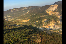 Mamorbrüche   Cava Costruzioni Fontana in Nuvolera im Bundesland Brescia, Italien