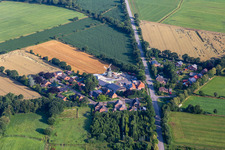 Windmühle bei Hass Landhandel in Süderhastedt im Bundesland Schleswig-Holstein, Deutschland