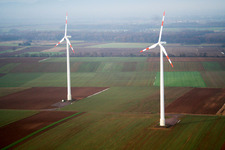 Luftbild von Windkraftanlagen in Minfeld im Bundesland Rheinland-Pfalz, Deutschland