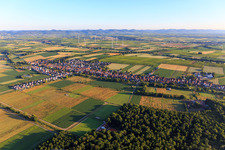 Luftbild von Freckenfeld von Südosten im Bundesland Rheinland-Pfalz, Deutschland