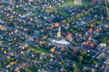 Kirche St. Johannes der Täufer in der Ortsmitte im Ortsteil Lette in Coesfeld im Bundesland Nordrhein-Westfalen, Deutschland