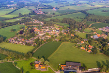Luftbild von Rekken im Bundesland Gelderland, Niederlande
