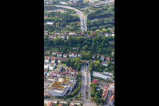 Tunnel durch den Schloßberg im Ortsteil Weststadt in Tübingen im Bundesland Baden-Württemberg, Deutschland