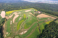 Gelände des Golfplatz Golfclub Schloss Kressbach in Kressbach im Ortsteil Kreßbach in Tübingen im Bundesland Baden-Württemberg, Deutschland vom Flugzeug aus