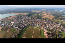 Rennbahn in Iffezheim im Bundesland Baden-Württemberg, Deutschland