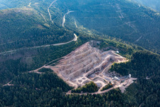 Steinbruch der VSG Schwarzwald Granit Werke GmbH & Co. KG zum Abbau und zur Gewinnung von Granit in Seebach im Ortsteil Hinterseebach im Bundesland Baden-Württemberg, Deutschland