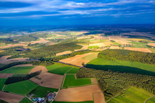 Schrägluftbild von Ortsteil Reicholzheim in Wertheim im Bundesland Baden-Württemberg, Deutschland