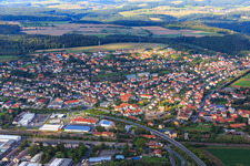 Dorf an der B26 im Ortsteil Gleisenau in Ebelsbach im Bundesland Bayern, Deutschland