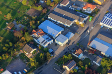 Industriegebiet Am Kleinwald mit Stickerei Rieder und Getränke-Trauth GbR Inh. N. & C. Lachomski in Herxheim bei Landau im Bundesland Rheinland-Pfalz, Deutschland