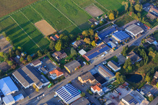 Industriegebiet Am Kleinwald mit Bestattung Klaus Werling, bx-pack GmbH und Stefan Roeller Kfz-Reparaturwerkstatt in Herxheim bei Landau im Bundesland Rheinland-Pfalz, Deutschland