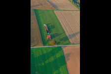 Modellflugplatz des Modellflugverein Freckenfeld e.V aus Südwesten im Bundesland Rheinland-Pfalz, Deutschland von oben