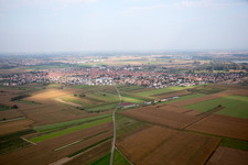 Schrägluftbild von Hœrdt im Bundesland Bas-Rhin, Frankreich