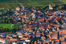 Mörheimer Hauptstr im Ortsteil Mörzheim in Landau in der Pfalz im Bundesland Rheinland-Pfalz, Deutschland