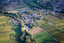 Ortsansicht der Straßen und Häuser der Wohngebiete im Ortsteil Appenhofen in Billigheim-Ingenheim im Bundesland Rheinland-Pfalz, Deutschland
