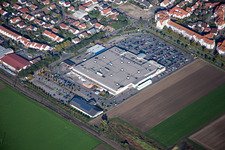 Globus im Ortsteil Bobenheim in Bobenheim-Roxheim im Bundesland Rheinland-Pfalz, Deutschland