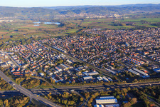 Luftbild von Stadtansicht von Nordwesten in Lorsch im Bundesland Hessen, Deutschland