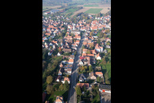 Luftbild von Dorfansicht in Hatten im Bundesland Bas-Rhin, Frankreich