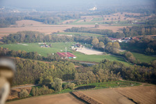 Luftbild von Neewiller-près-Lauterbourg im Bundesland Bas-Rhin, Frankreich
