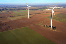 Minfelder Windpark im Bundesland Rheinland-Pfalz, Deutschland aus der Drohnenperspektive