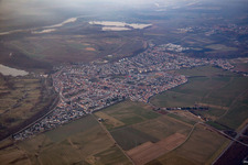 Luftbild von Ortsteil Linkenheim in Linkenheim-Hochstetten im Bundesland Baden-Württemberg, Deutschland