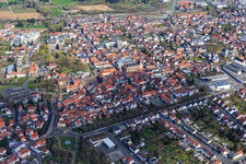 Innenstadt mit Pfarrkirche St. Peter und Paul in Dieburg im Bundesland Hessen, Deutschland