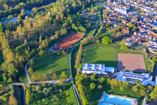 Sportplätze der SKG Stockstadt Tennisabteilung und Altrheinhalle in Stockstadt am Rhein im Bundesland Hessen, Deutschland