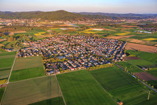 Ortsübersicht von Westen im Ortsteil Hähnlein in Alsbach-Hähnlein im Bundesland Hessen, Deutschland