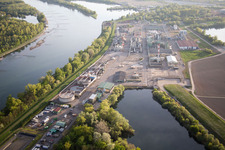 Luftbild von Lauterbourg (Elsaß), Industrie am Rhein im Bundesland Bas-Rhin, Frankreich