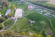 Rennstrecke der Rennbahn - Trabrennbahn Haras De La Née in Néewiller-prés-Lauterbourg in Grand Est in Neewiller-près-Lauterbourg im Bundesland Bas-Rhin, Frankreich