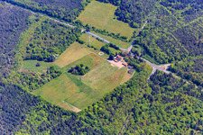 Ehemaliges Forsthaus Langenberg im Bienwald in Wörth am Rhein im Bundesland Rheinland-Pfalz, Deutschland