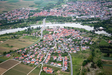 Astheim von Westen in Volkach im Bundesland Bayern, Deutschland aus der Luft