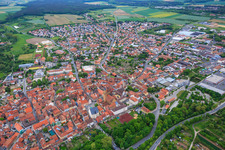 Friedhof an der Dr.-Eugen-Schön-Straße in Volkach im Bundesland Bayern, Deutschland