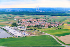 Solarenergie Freiflächenanlage von BELECTRIC GmbH im Ortsteil Wadenbrunn in Kolitzheim im Bundesland Bayern, Deutschland