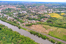 Luftbild von Weinberge der Mainleite am Mainufer in Schweinfurt im Bundesland Bayern, Deutschland