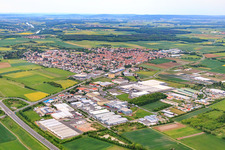Industriegebiet Industriestraße mit PABST, EDEKA Regionallager und Mainfrucht GmbH & Co. KG in Gochsheim im Bundesland Bayern, Deutschland