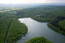 Schrägluftbild von Ellertshäuser See im Ortsteil Altenmünster in Stadtlauringen im Bundesland Bayern, Deutschland