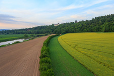 Schrägluftbild von MUSEUM SCHLOSS FÜRSTENBERG über der Weser in Fürstenberg im Bundesland Niedersachsen, Deutschland