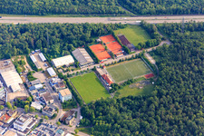 Sportplätze der Turngemeinde Pforzheim 1888 e.V und der SV Kickers Pforzheim e.V im Ortsteil Nordstadt im Bundesland Baden-Württemberg, Deutschland